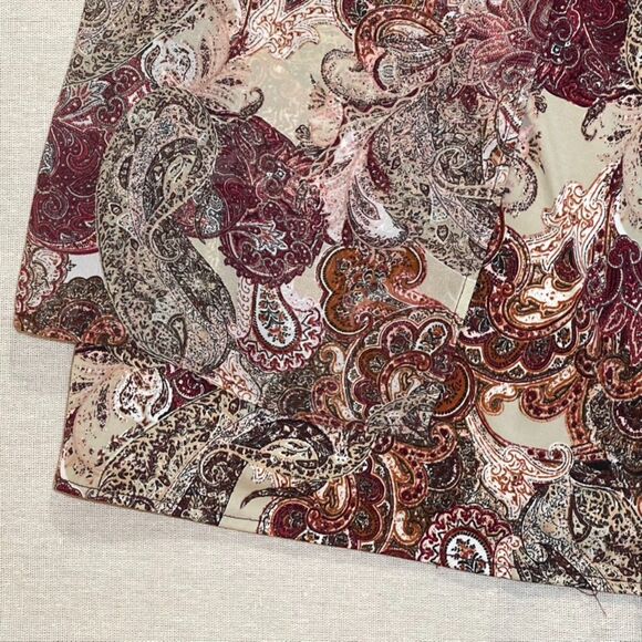Roz & Ali Sleeveless Paisley Print Blouse - Large - Picture 4 of 8